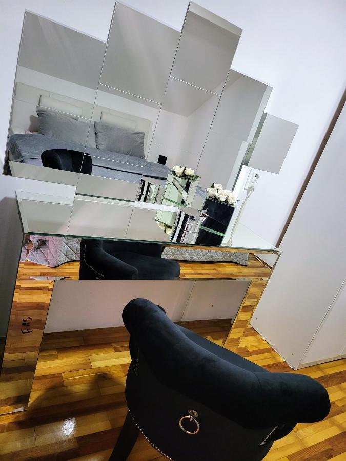 Apartments Vila White House Pančevo Zewnętrze zdjęcie